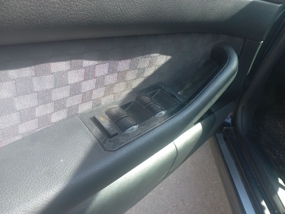 Ауди А6 С5 дизель 2700 $