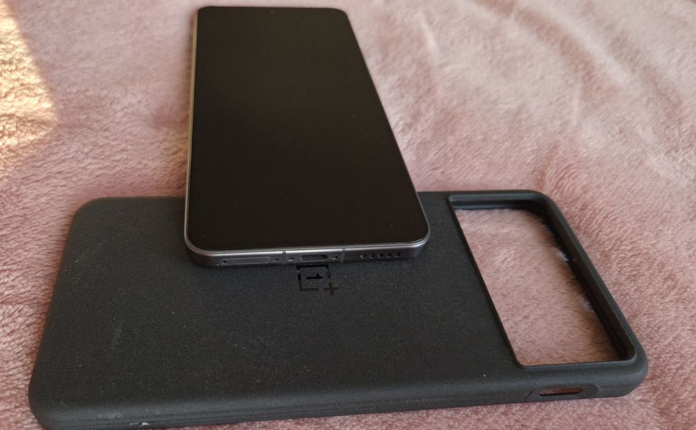 Oneplus Nord 4 12/256 ( uszkodzony )