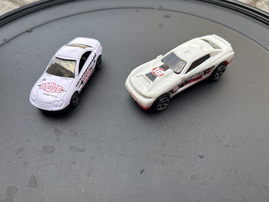 Carrinhos miniatura