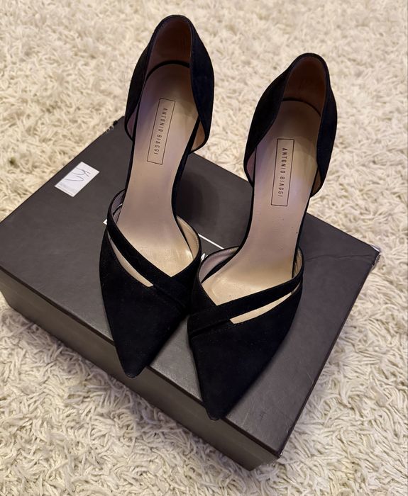 Продам Туфли натуральна замша