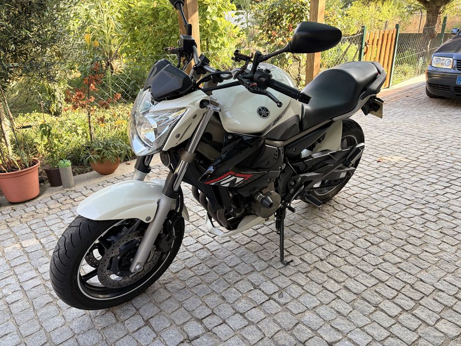 Vendo Yamaha XJ6