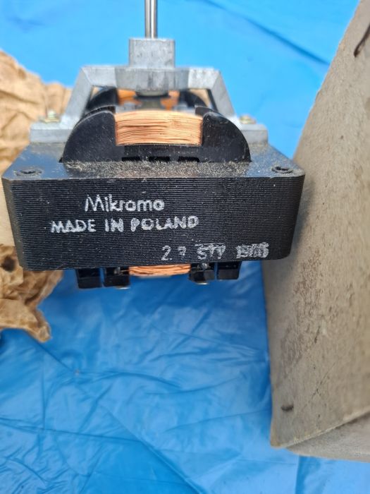 Silnik do magnetofonu  gramofonu PRLmikroma 86 rok