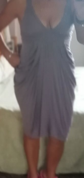 Vestido lilás drapeado, muito confortável, Bershka, tamanho M.