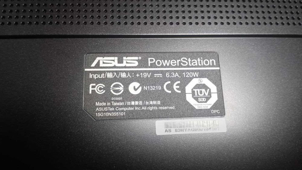 Нова док-станція Asus для ноутбуків серии V1/V2 VGA DVI LPT COM LAN