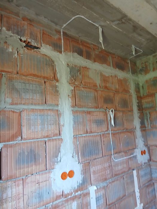 Usługi  elektryczne