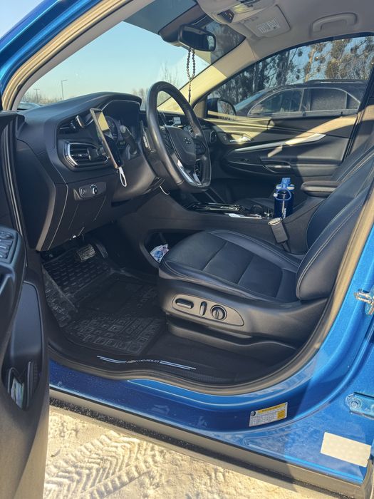 Продаж авто Шевроле болт еув 2023 p