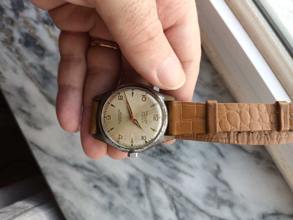 Relógio Pallas Spezial 17 Jóias Incabloc Antimagnético Vintage