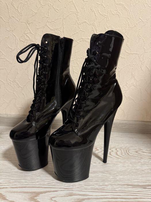 Стріпи Pleaser Flamingo лаковані