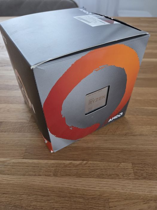 Procesor CPU AMD Ryzen 7 3800X BOX chłodzenie