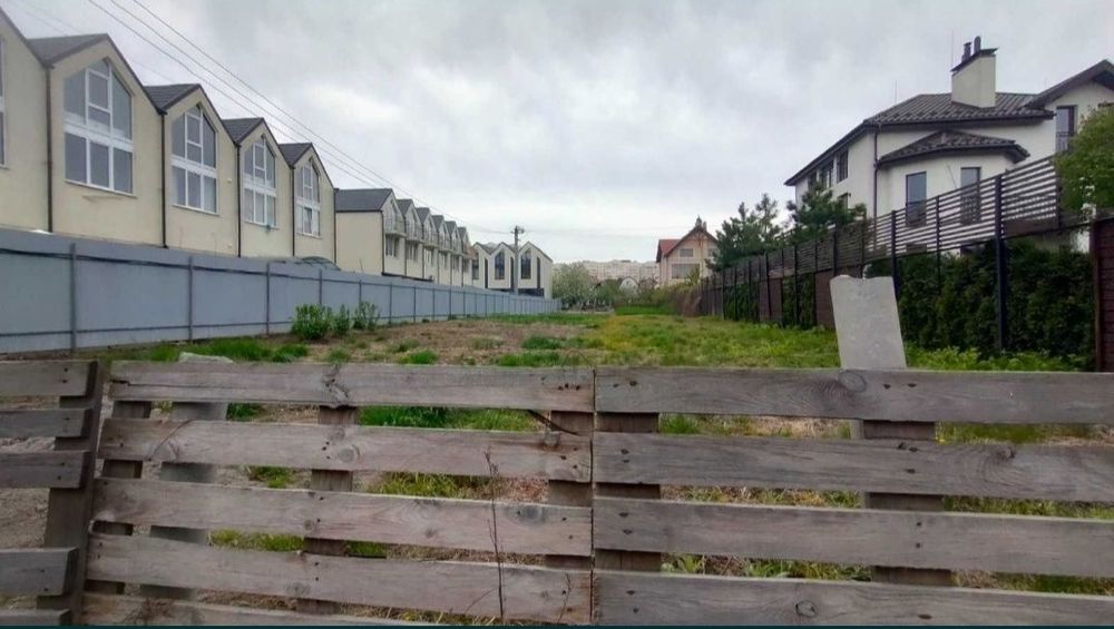 Продам чудову земельну ділянку поруч з ЖК Софія.