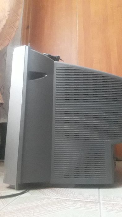 Продам телевизор HPC .