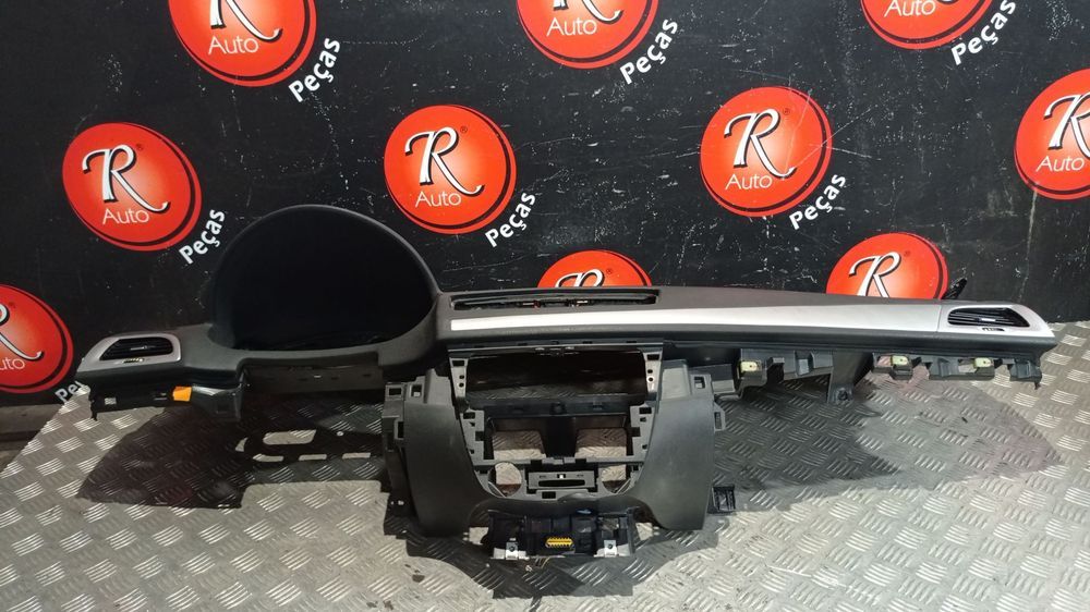 Tablier Renault Megane Iii Hatchback (Bz0/1_)