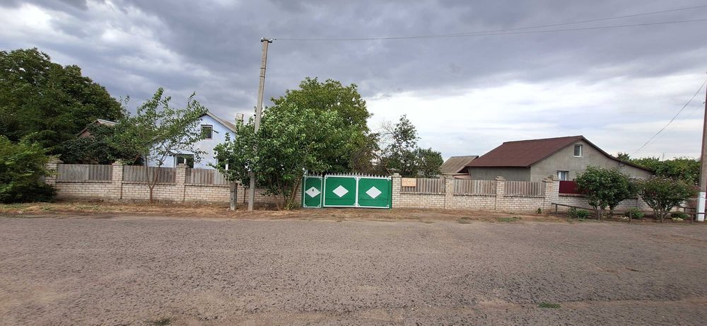 Продаю будинок в селі