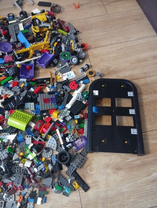 Sprzedam klocki LEGO 2,2kg