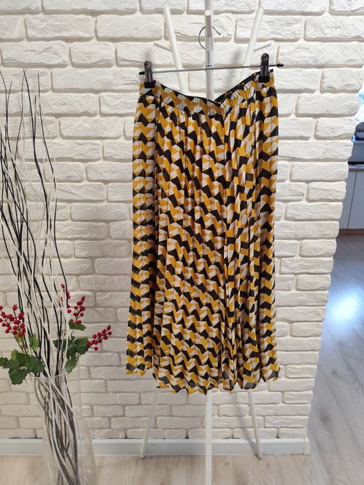 Plisowana spódnica midi S