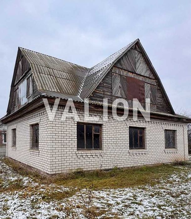 Продаж будинку с. Ставище, Житомирська обл., продаж землі.