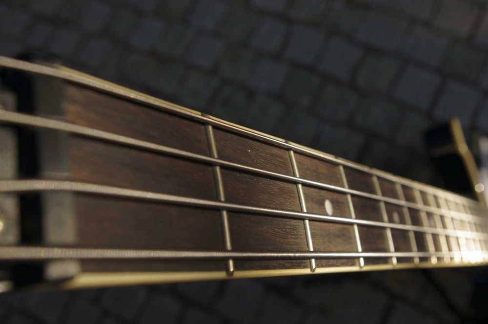 gitara basowa Harley Benton RB414