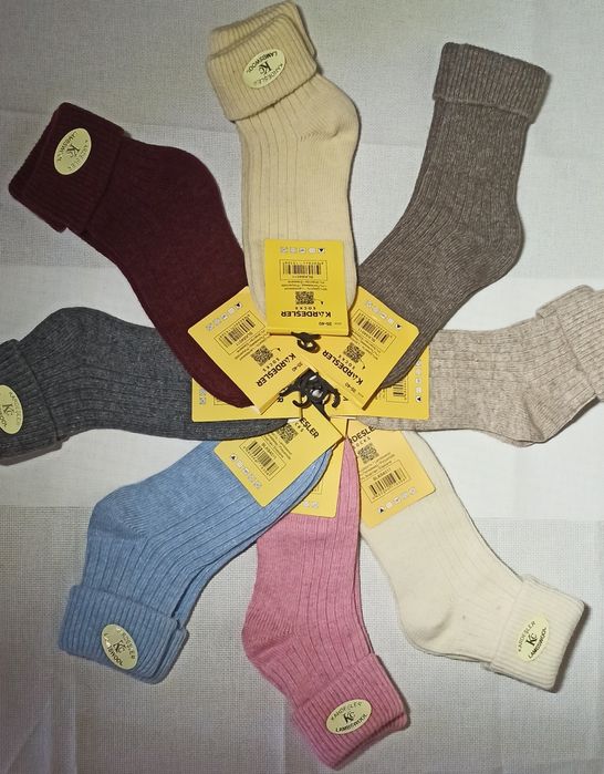 Жіночі вовняні шкарпетки kardesler