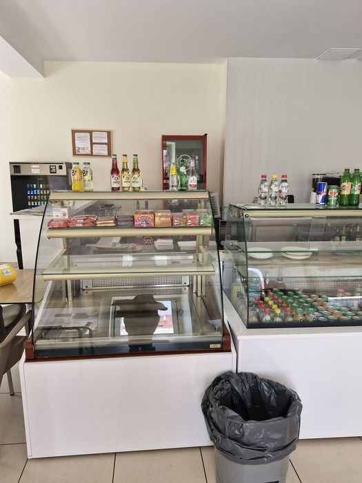 Aluga-se café espaço comercial 112m2