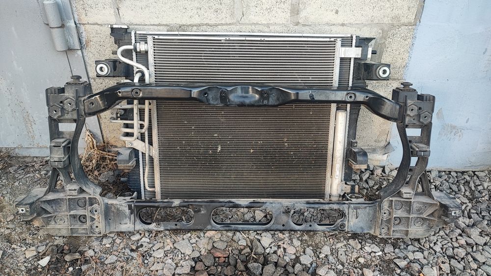 Дифузор з вентилятором на RAM 19 20 21 22 5.7 Hemi панель радіаторів