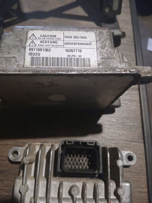 Centralina Opel 1.7 DI / DTI: Módulo da Bomba de Injeção em Bom Estado.