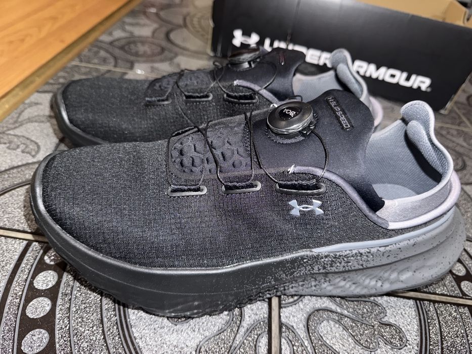 Кроссовки Under armour