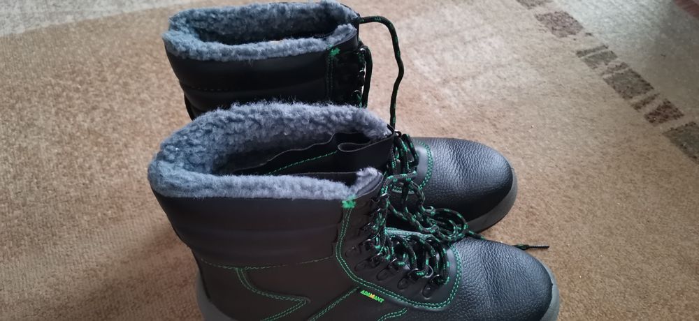 Buty robocze zimowe NOWE r. 43