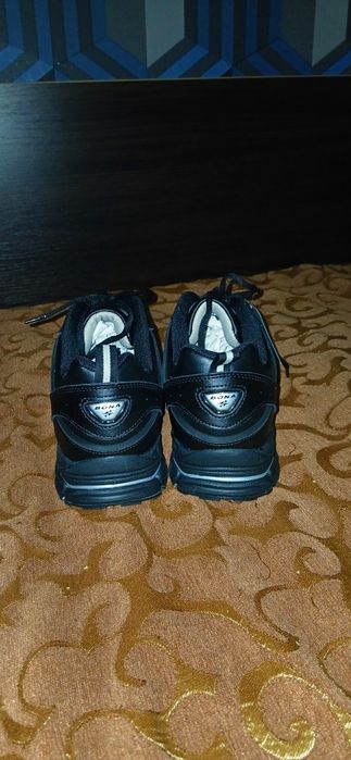 Чоловічі кросівки Bona