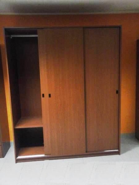 Roupeiro 2/3 portas correr/bater - NOVO
