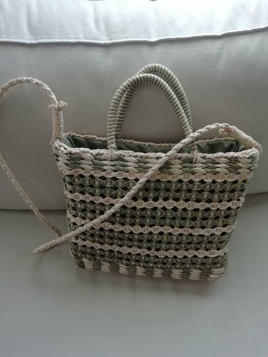 Bolsa com asas e pegas