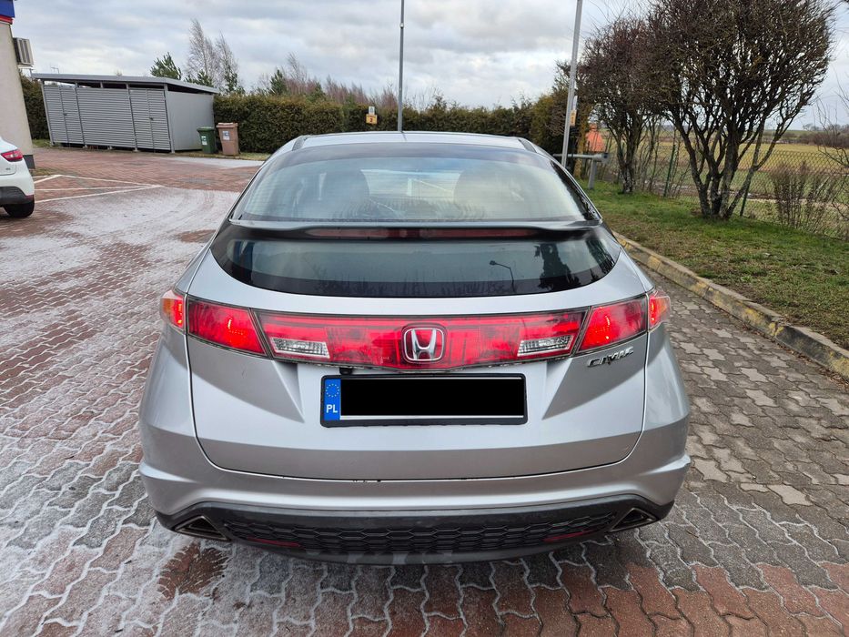 Honda Civic VIII Hatchback 2009 1.8 i-VTEC Automatic Executive