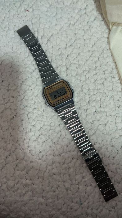 Relógio casio novo