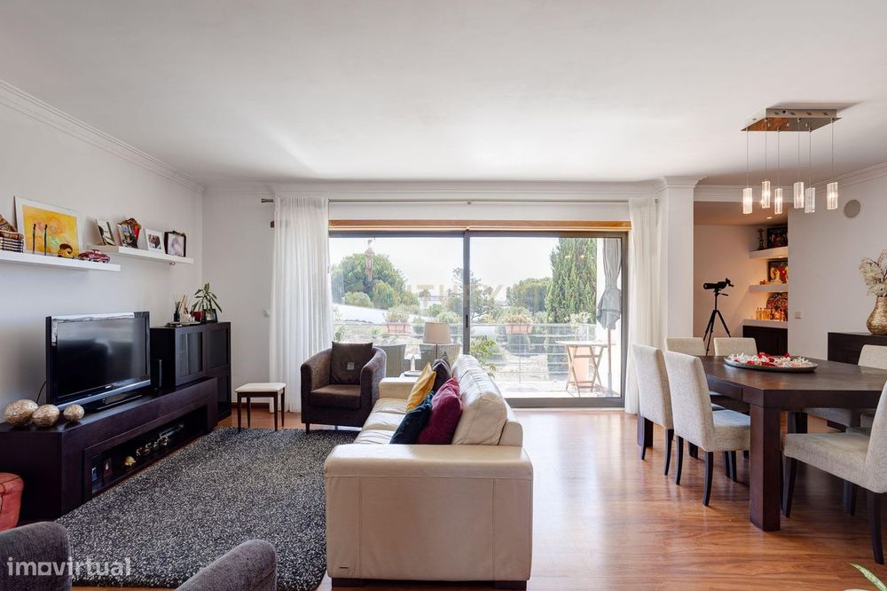 Apartamento T3 Porto Salvo | 3 Frentes | Suíte | Varandas | Garagem |