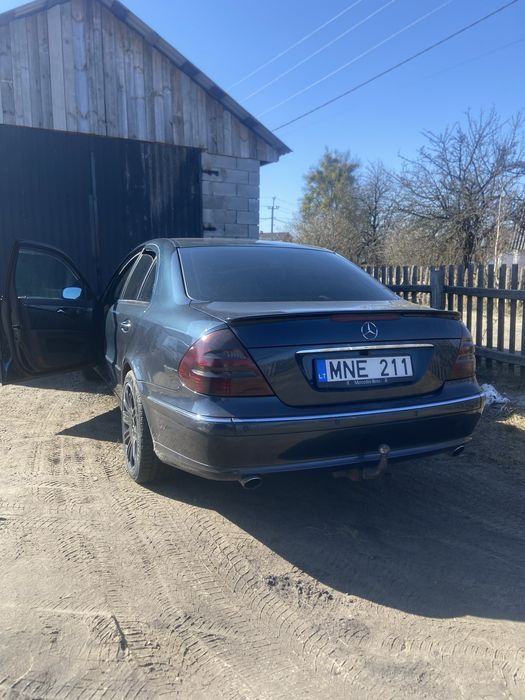 Мерседес 211 продам