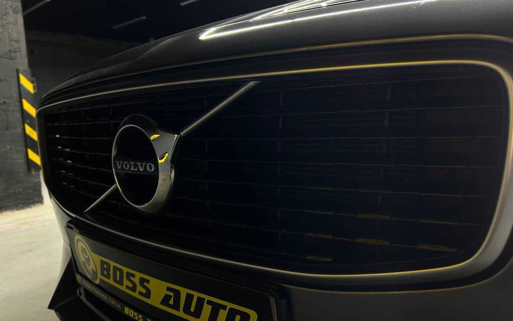 Volvo S90 2017 року