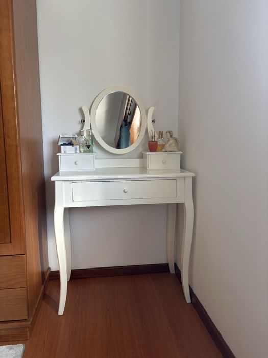 Toucador em ótimo estado