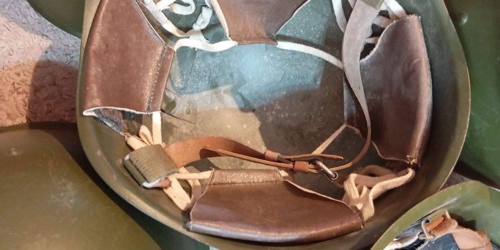 Каски для пейнтбола и др. Новые.