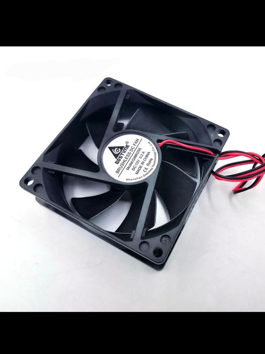 Ventilador 80x80x25mm 12V