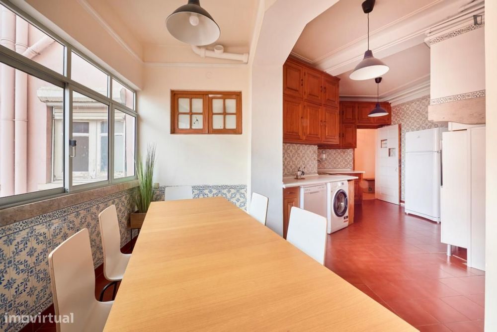 Quarto - localizado em Marquês de Pombal Lisbon