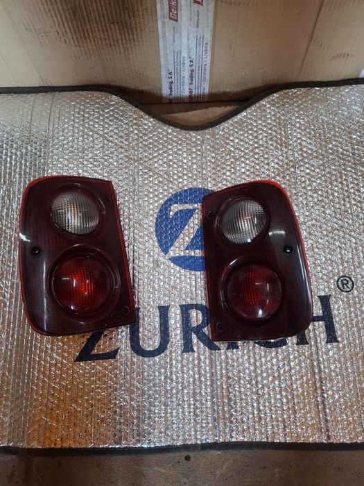 2 Farolins tras Originais  esq° e Drt° Land rover frilanderR FriLander