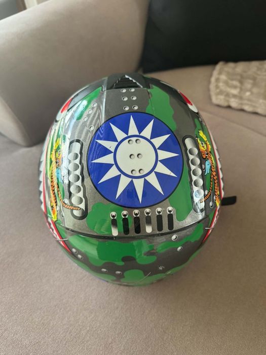 Kask motocyklowy AVINA