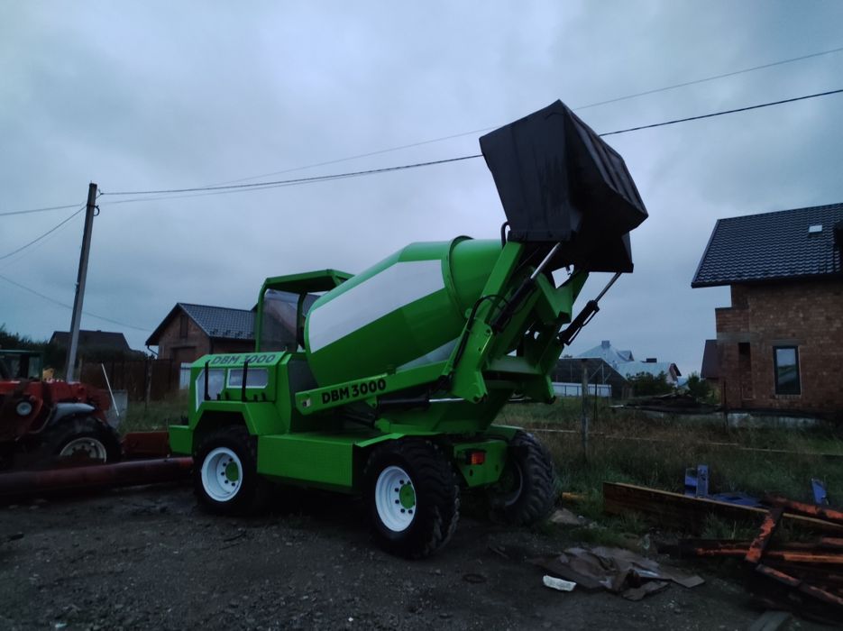 Самохідний бетонозмішувач MERLO DBM 3000