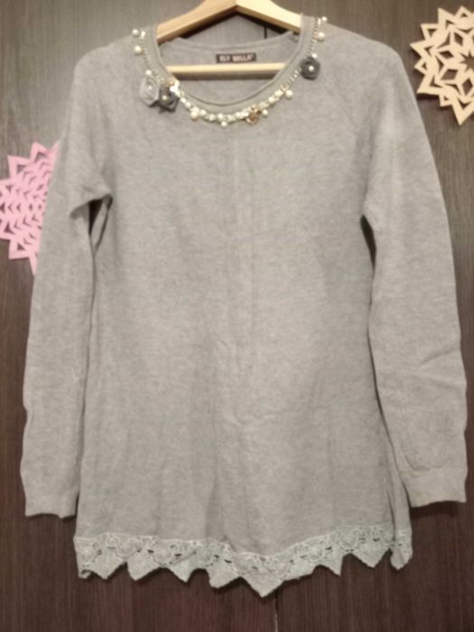 Блуза-кофта сіра, оздоблена камінцями і розами