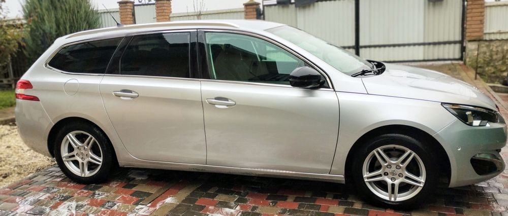 Peugeot 308, Пежо 308