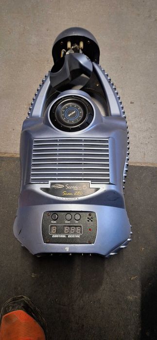 Showtec scorpion scan 280 spot