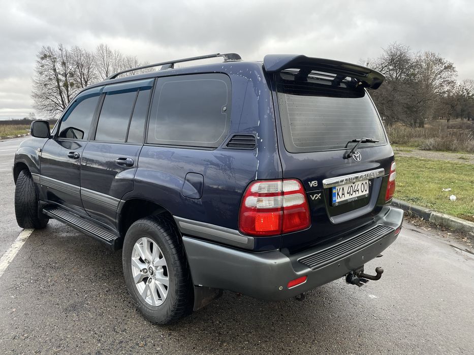 Toyota Land Cruiser 100