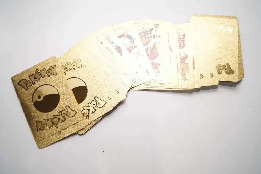 W40 Złote karty Pokemon gold kolekcjonerkie do gry 110szt