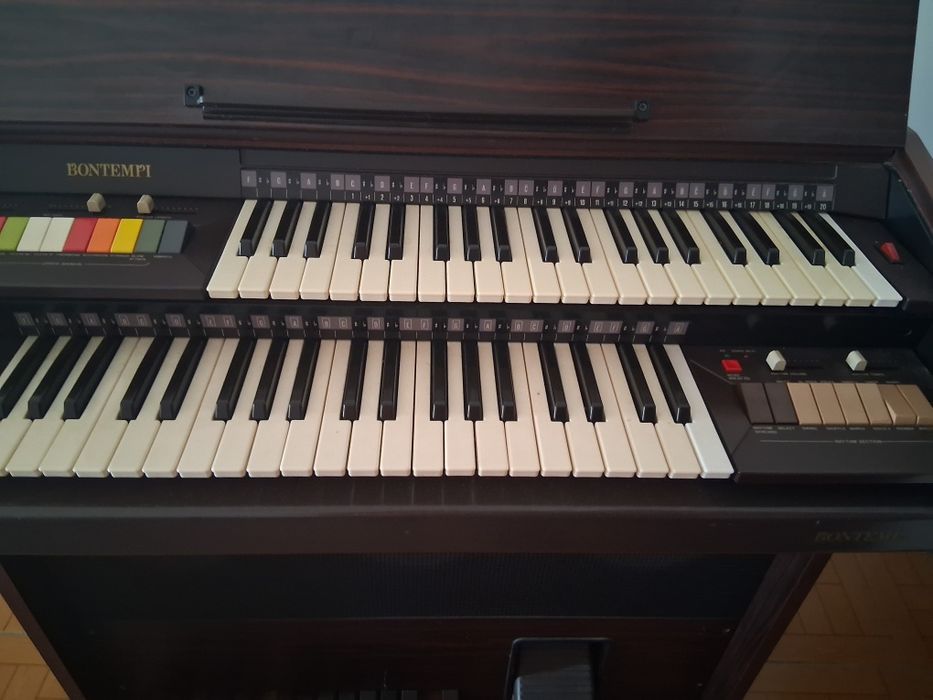 Orgao de marca Bontempi,nao funciona