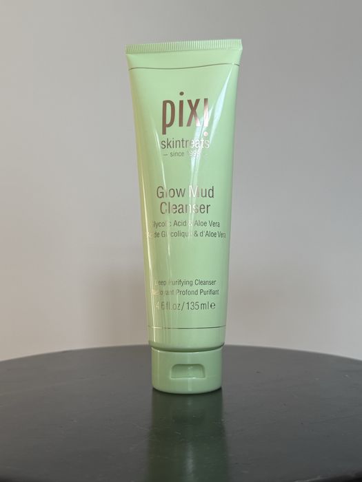 Pixi SkinTreats Glow Mud Cleanser oczyszczająca glinka myjąca do twarzy z kwasami 135 ml nowy
