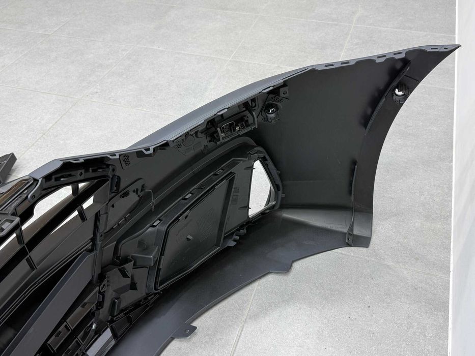 Бампер передній S-Line Audi A7 C8 2020+ передний с-лайн бампер ауди а6 с8 решетка с лайн s7